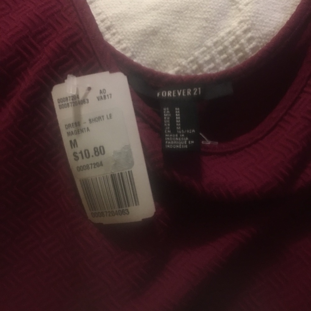 NWT maroon stretch sleeveless mini dress.